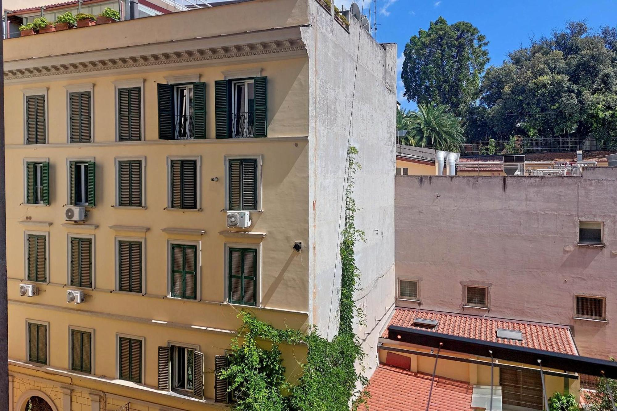 Ych-Comfortable 2 Bedrooms Flat Near Colosseum Ρώμη Εξωτερικό φωτογραφία