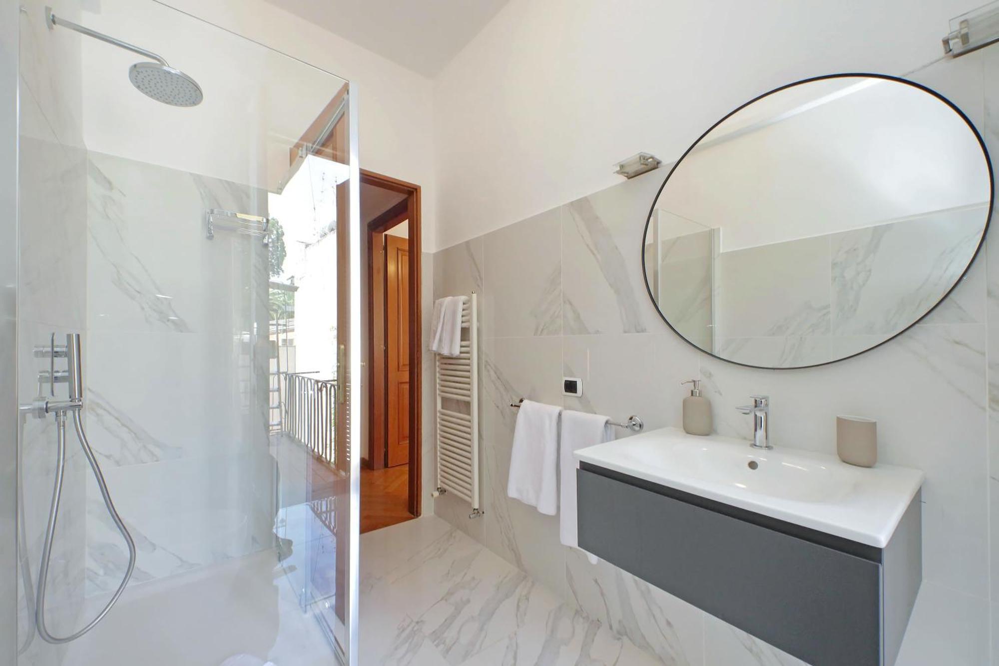Ych-Comfortable 2 Bedrooms Flat Near Colosseum Ρώμη Εξωτερικό φωτογραφία